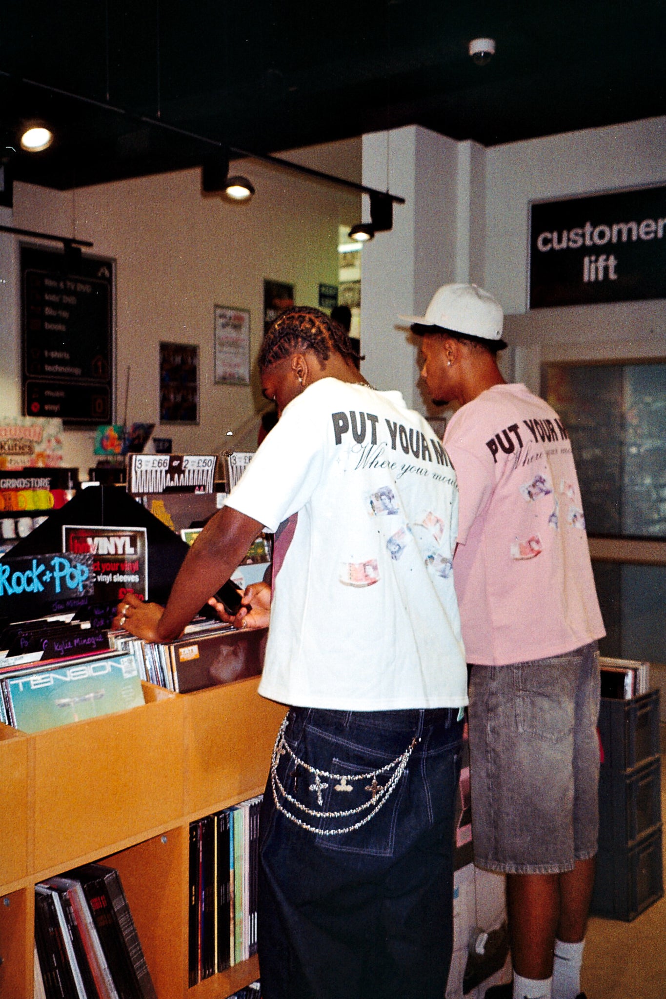 tooth gem heavy weight tee - white (slightly faded)
