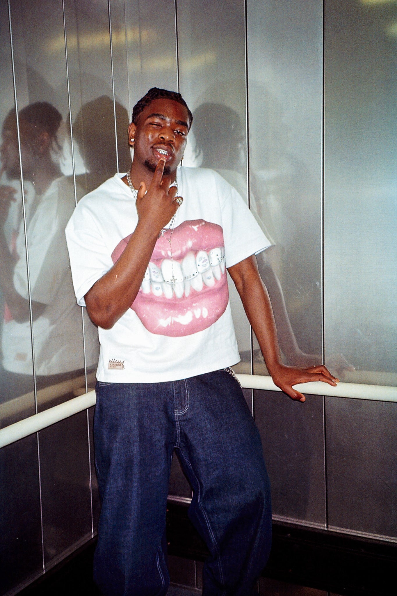 tooth gem heavy weight tee - white (slightly faded)